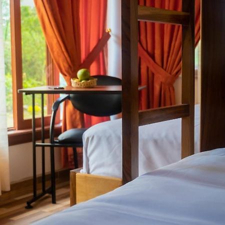 Отель Brisas Del Rio Миндо Экстерьер фото