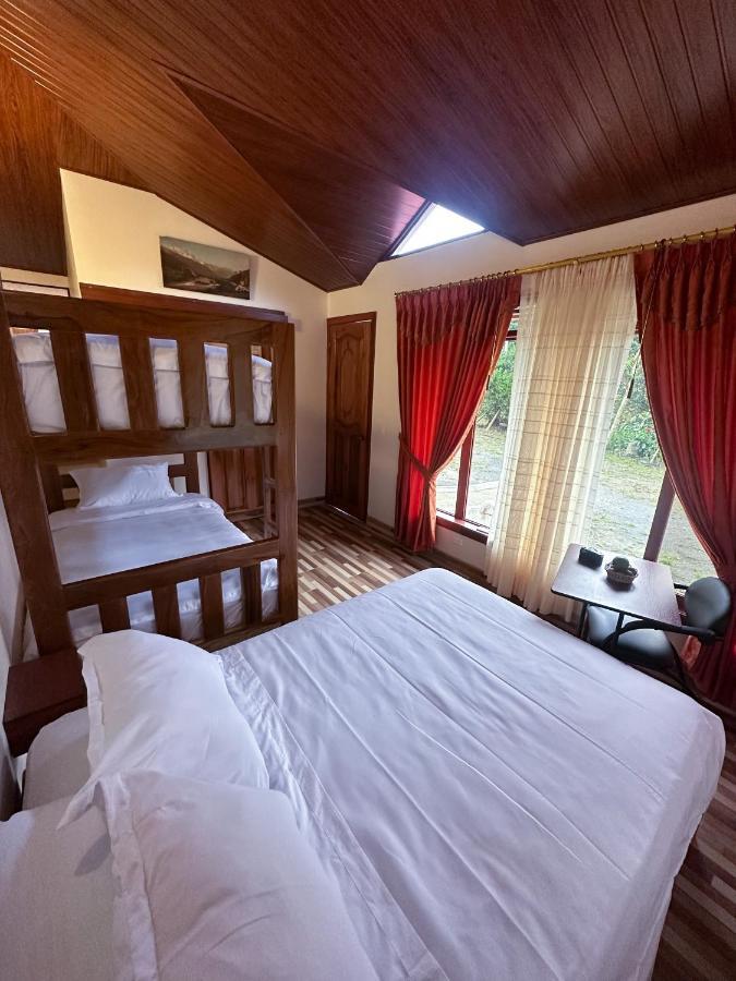 Отель Brisas Del Rio Миндо Экстерьер фото